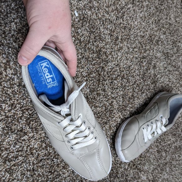 Tan KEDS ortholite sneakers LAST CHANCE - Picture 4 of 6